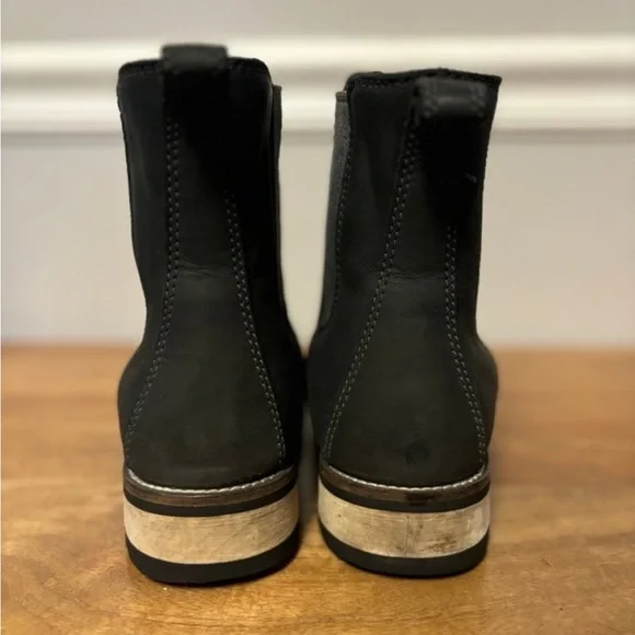 Dark gray Kodiak Boots - Picture 2 of 5